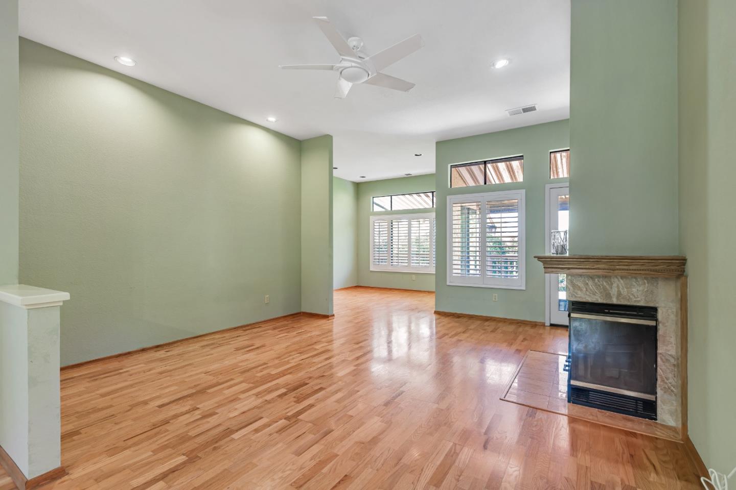 San Jose, California, 95135, United States, 2 Bedrooms Bedrooms, ,2 BathroomsBathrooms,Residential,For Sale,1827709