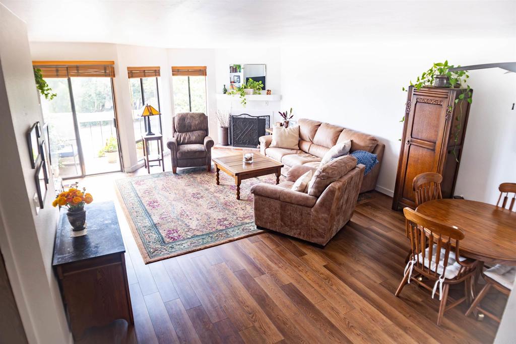 El Cajon, California, 92020, United States, 2 Bedrooms Bedrooms, ,3 BathroomsBathrooms,Residential,For Sale,1985459