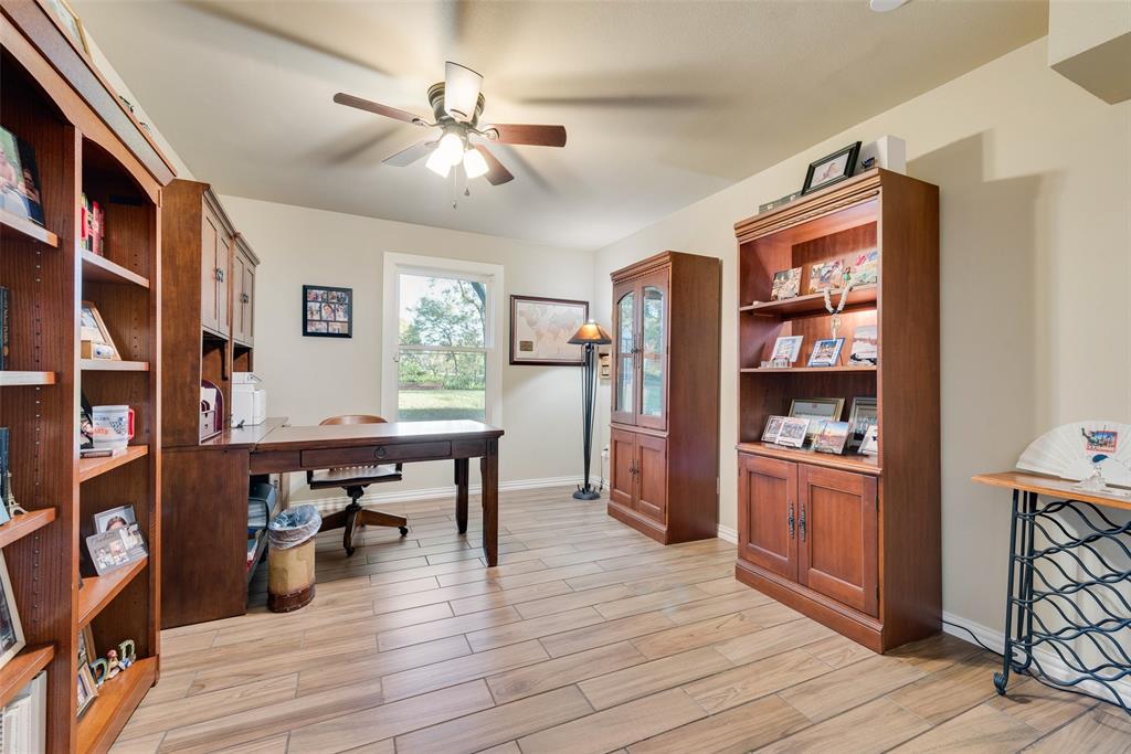 Cedar Hill, Texas, 75104, United States, 4 Bedrooms Bedrooms, ,4 BathroomsBathrooms,Residential,For Sale,1764173