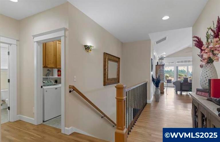 Salem, Oregon, 97306, United States, 4 Bedrooms Bedrooms, ,3 BathroomsBathrooms,Residential,For Sale,1989443