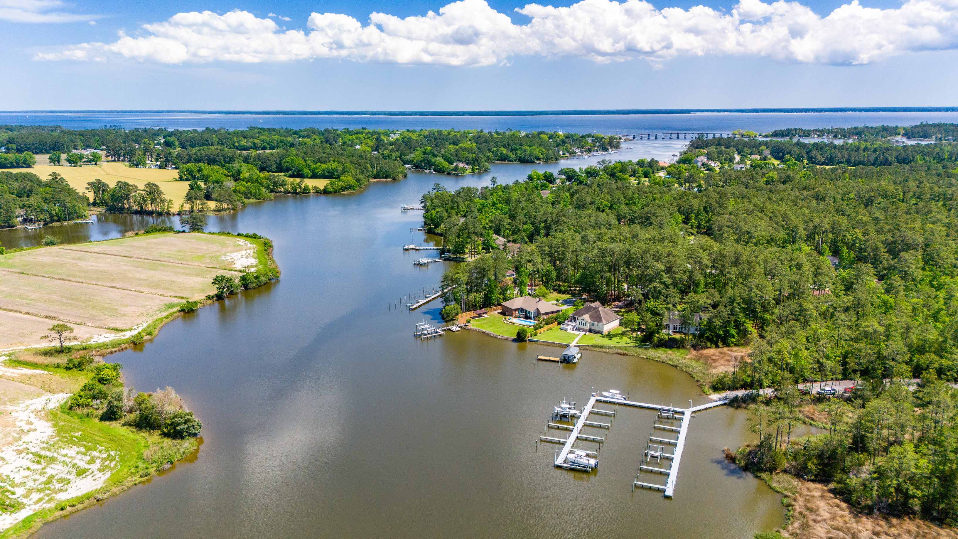 Oriental, North Carolina, 28571, United States, 3 Bedrooms Bedrooms, ,3 BathroomsBathrooms,Residential,For Sale,1981192