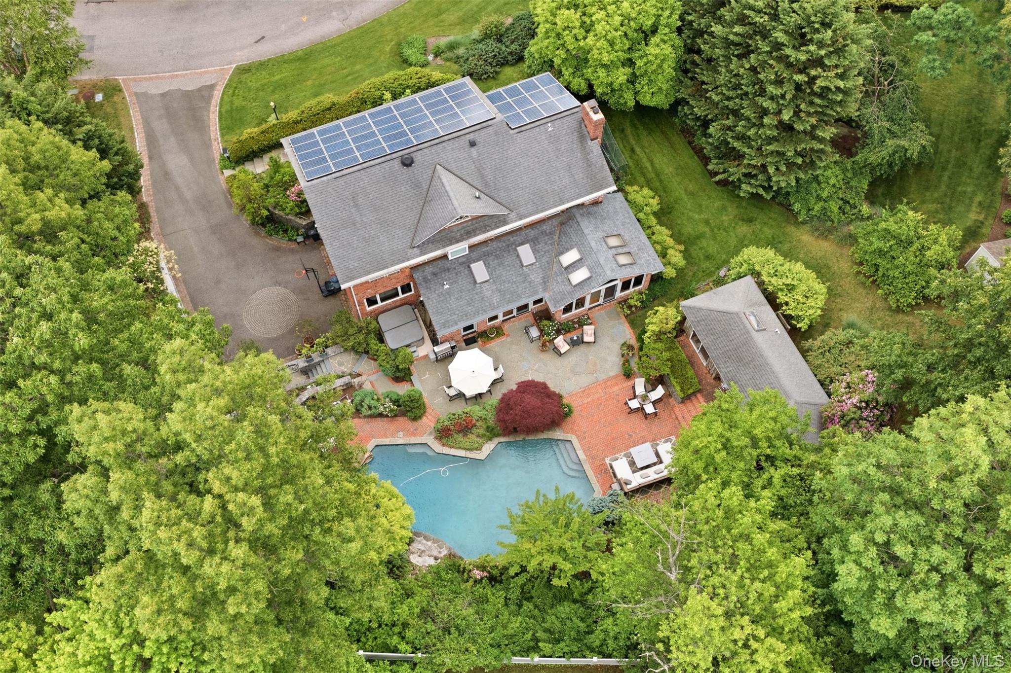  17 Holden Lane, Bayville, NY, 11709 - 物件實景