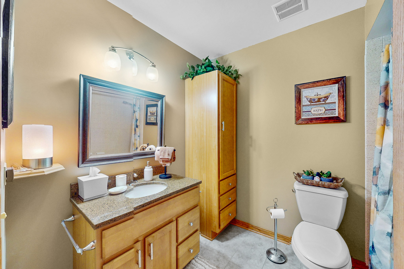 Elk Grove Village, Illinois, 60007, United States, 4 Bedrooms Bedrooms, ,2 BathroomsBathrooms,Residential,For Sale,1979960