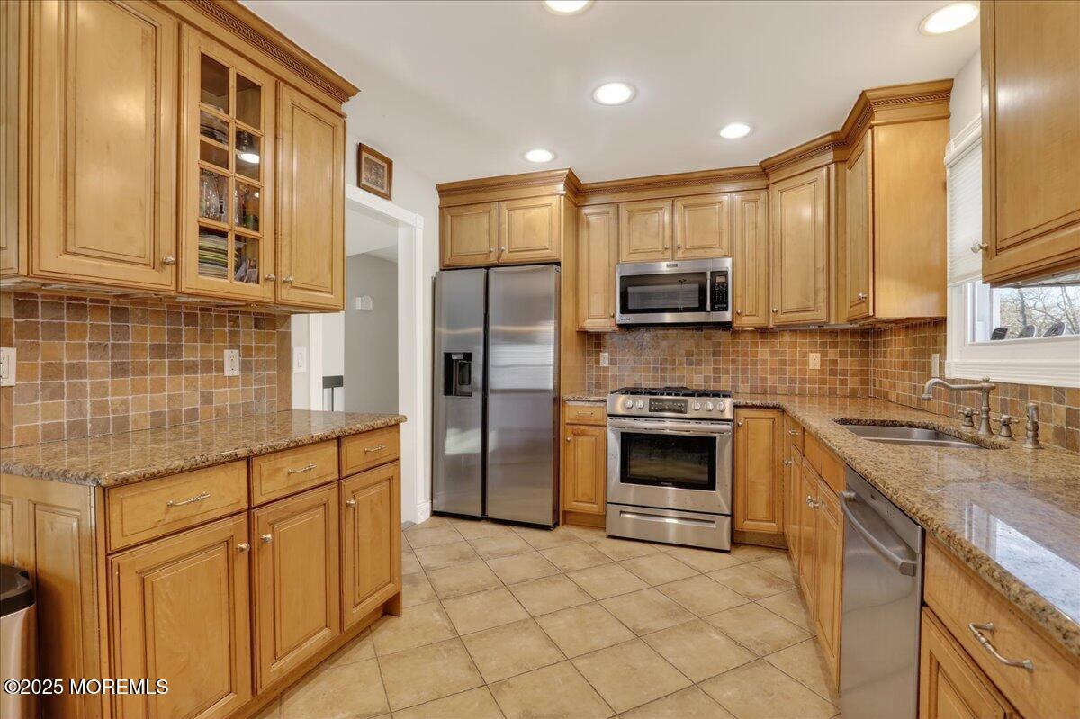 Howell, New Jersey, 07731, United States, 4 Bedrooms Bedrooms, ,3 BathroomsBathrooms,Residential,For Sale,2005606