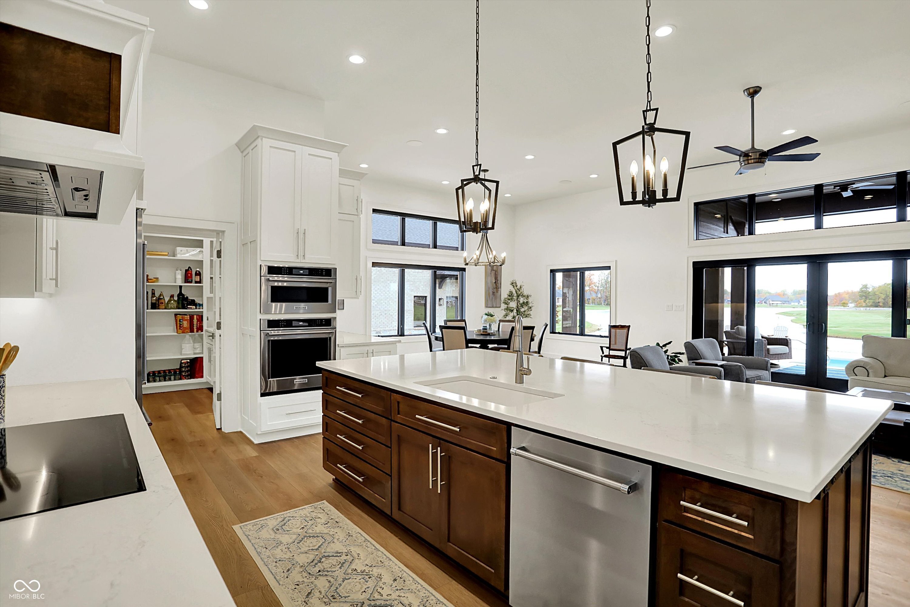 Bargersville, Indiana, 46106, United States, 5 Bedrooms Bedrooms, ,6 BathroomsBathrooms,Residential,For Sale,1983672