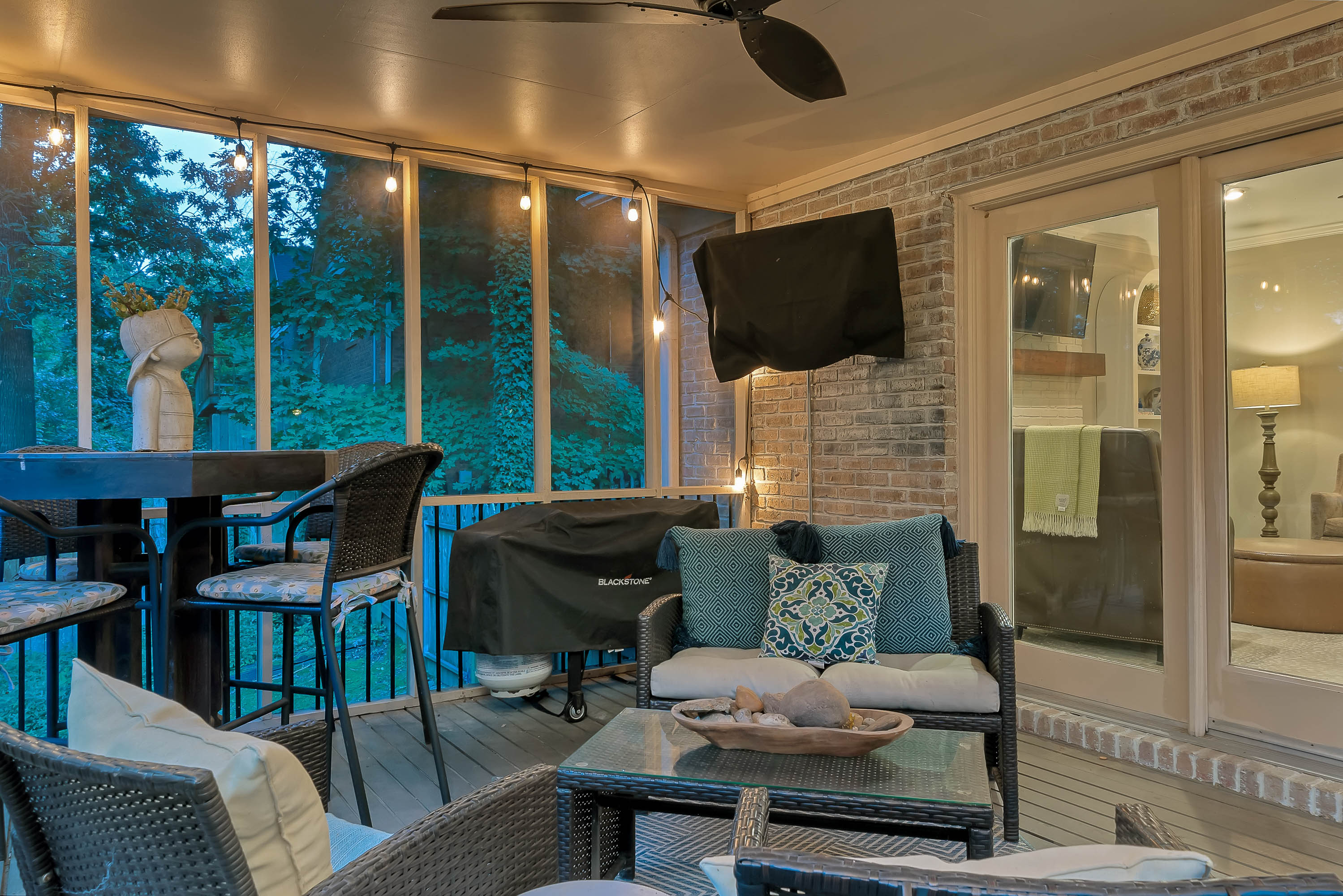 Jonesboro, Arkansas, 72401, United States, 4 Bedrooms Bedrooms, ,4 BathroomsBathrooms,Residential,For Sale,1961843