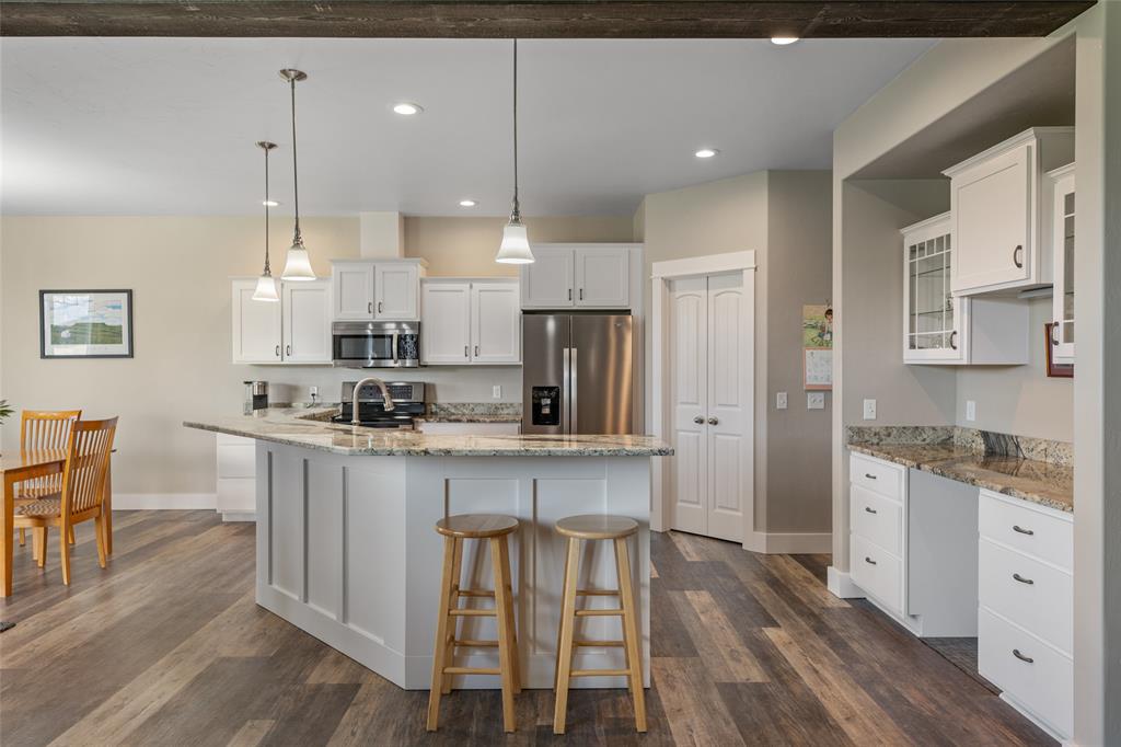 Kalispell, Montana, 59901, United States, 4 Bedrooms Bedrooms, ,3 BathroomsBathrooms,Residential,For Sale,1936978