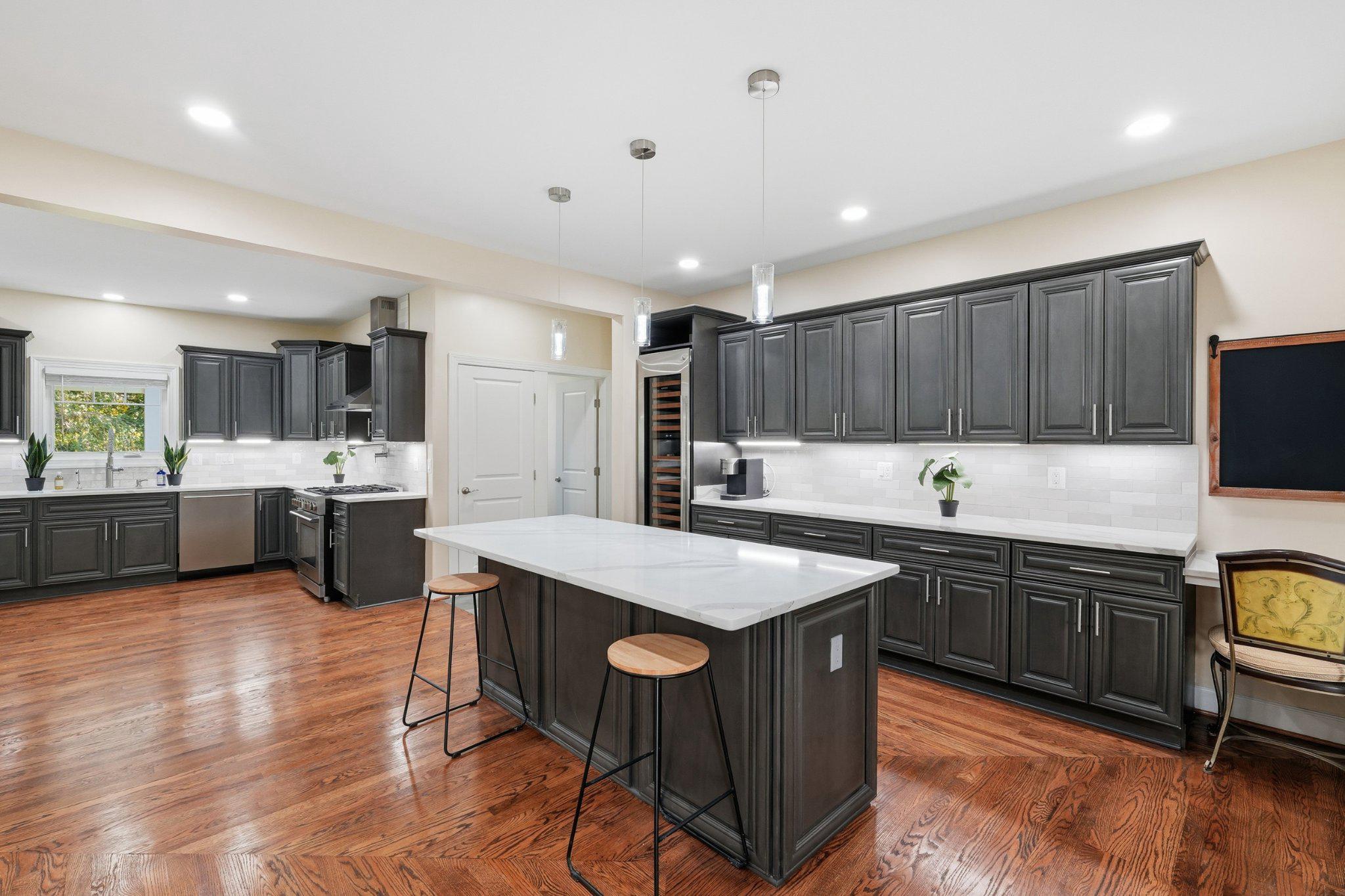  6340 Old Dominion Drive, Mclean, VA, 22101 - 物件實景