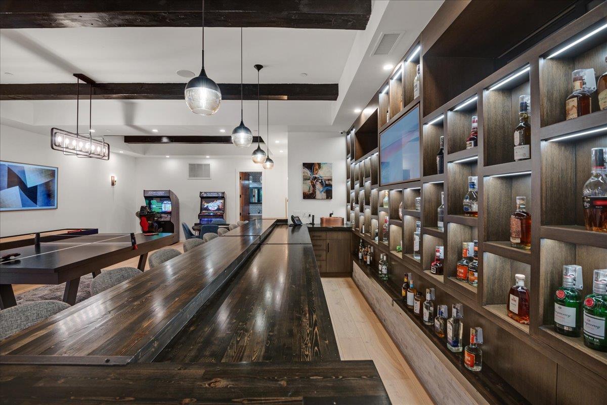 Saratoga, California, 95070, United States, 6 Bedrooms Bedrooms, ,11 BathroomsBathrooms,Residential,For Sale,1971416