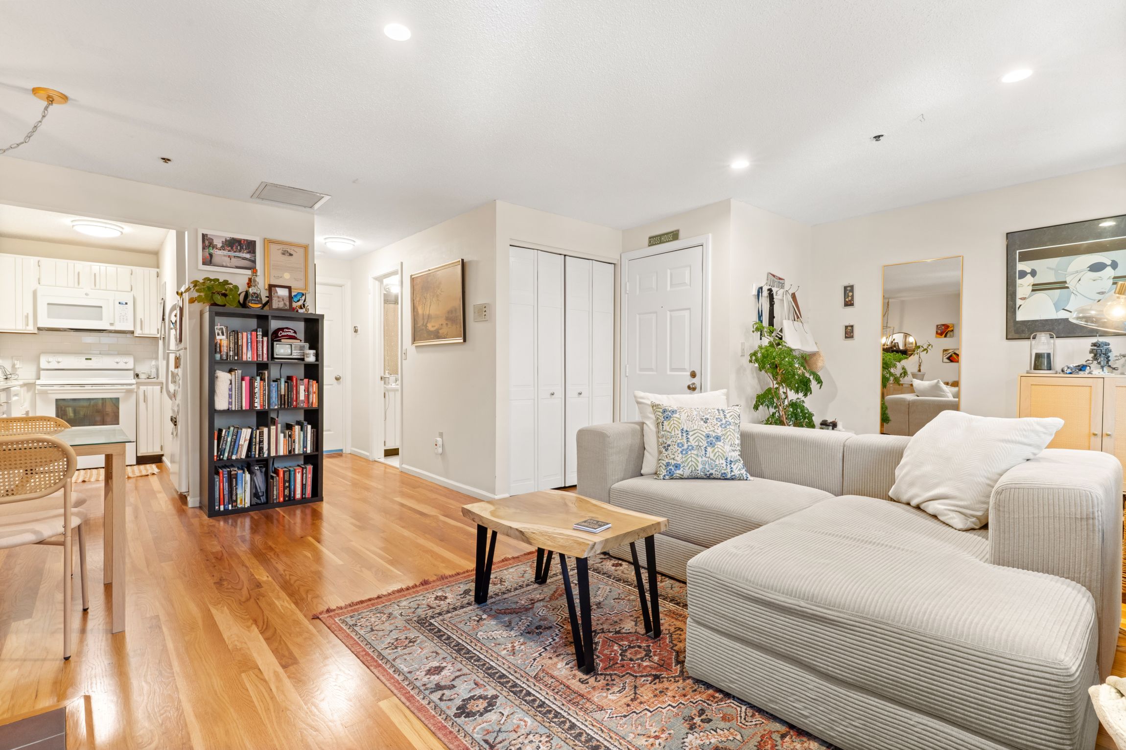  15 Main Street, Unit B, Boston, MA, 02129 - 物件實景