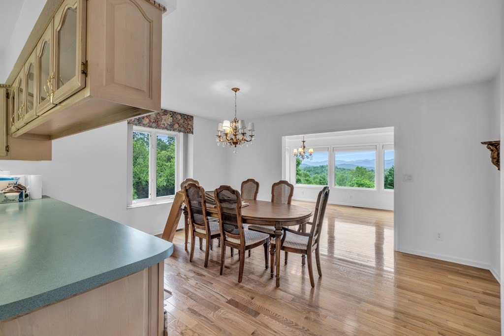 Hayesville, North Carolina, 28904, United States, 3 Bedrooms Bedrooms, ,4 BathroomsBathrooms,Residential,For Sale,1934980