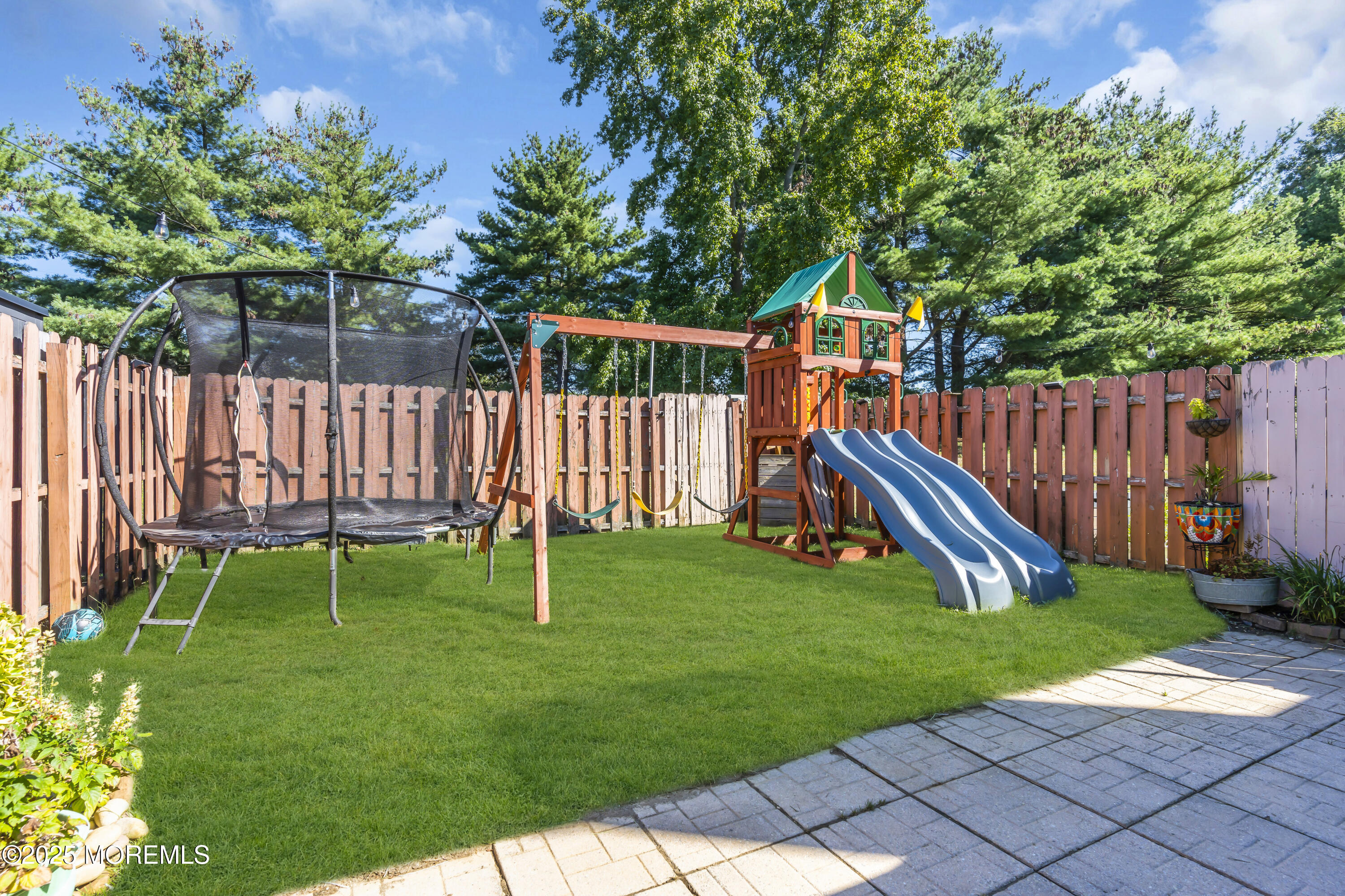 Freehold, New Jersey, 07728, United States, 3 Bedrooms Bedrooms, ,3 BathroomsBathrooms,Residential,For Sale,1932394