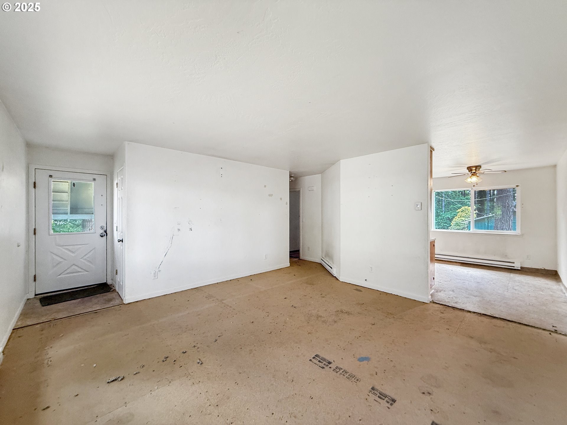 Brookings, Oregon, 97415, United States, ,Residential,For Sale,1983700