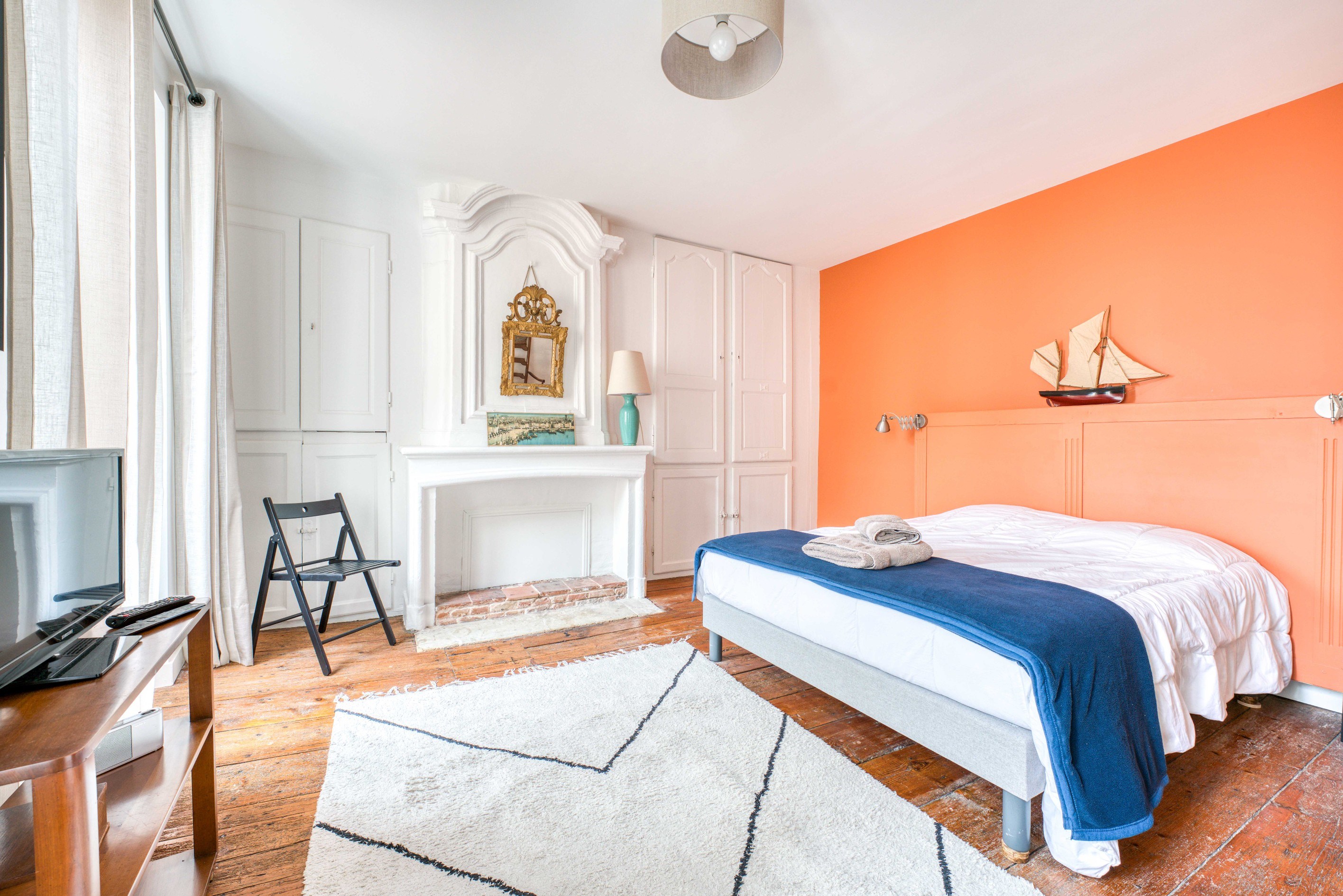  Charming Renovated Apartment with Period Features – City Center - 物件實景