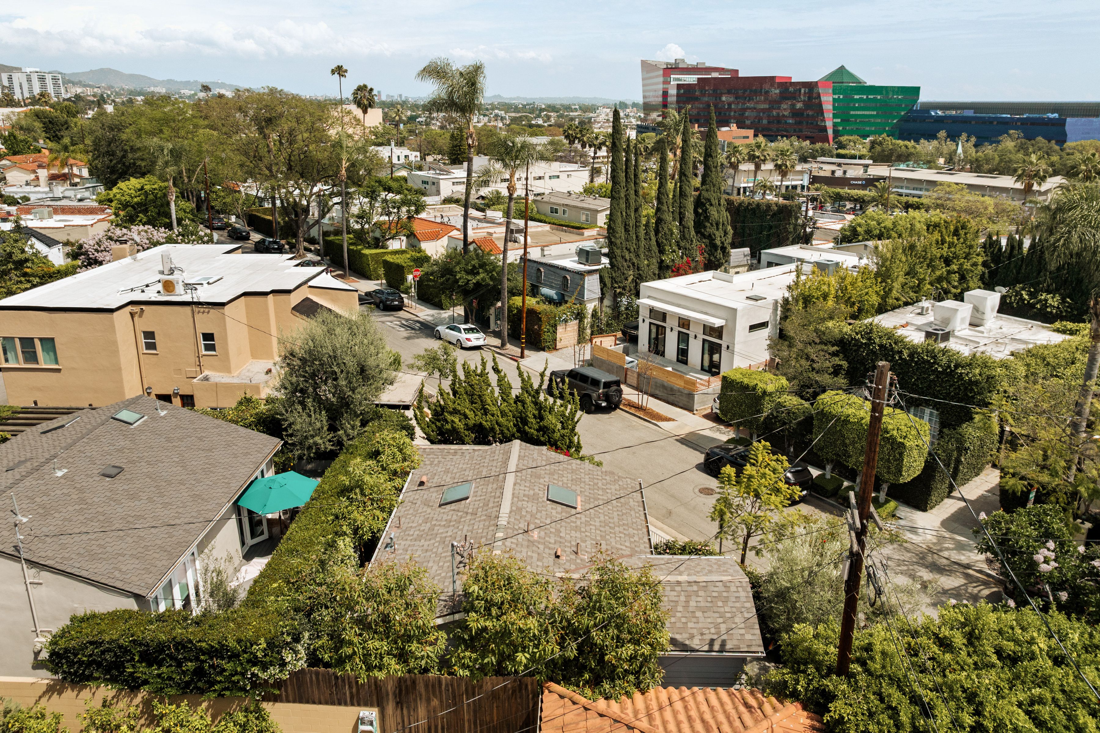  9009 Lloyd Place - 物件實景