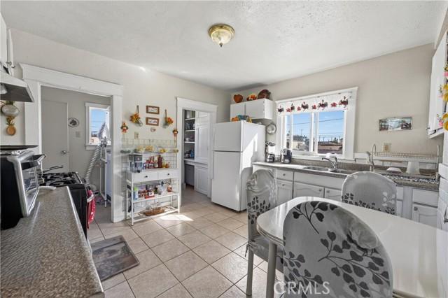 Los Angeles, California, 90003, United States, ,Residential,For Sale,1977339