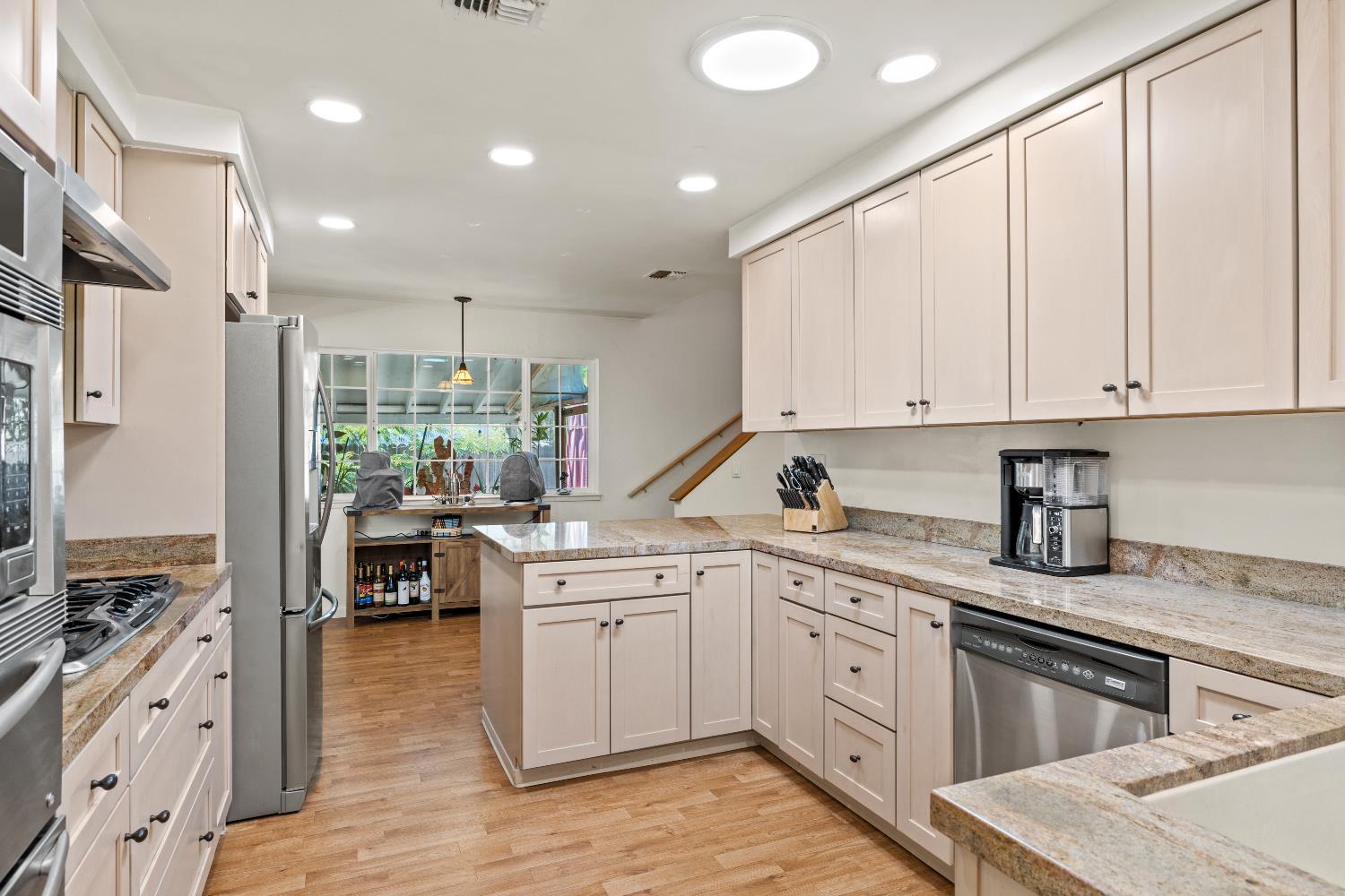 Citrus Heights, California, 95621, United States, 3 Bedrooms Bedrooms, ,2 BathroomsBathrooms,Residential,For Sale,2015324