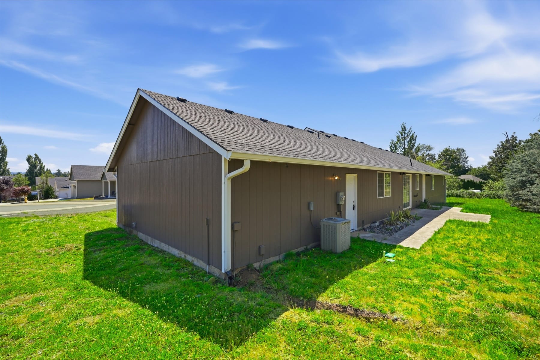  1761 52ND CT Washougal, WA 98671 - 物件實景