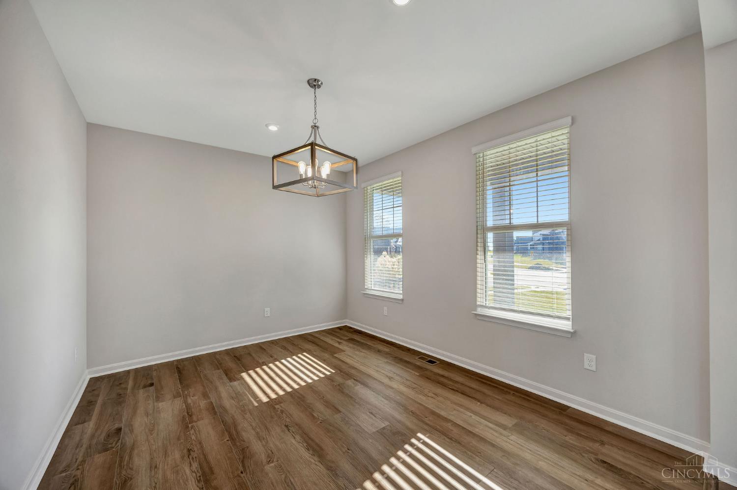 Liberty Twp, Ohio, 45011, United States, 5 Bedrooms Bedrooms, ,4 BathroomsBathrooms,Residential,For Sale,1998520