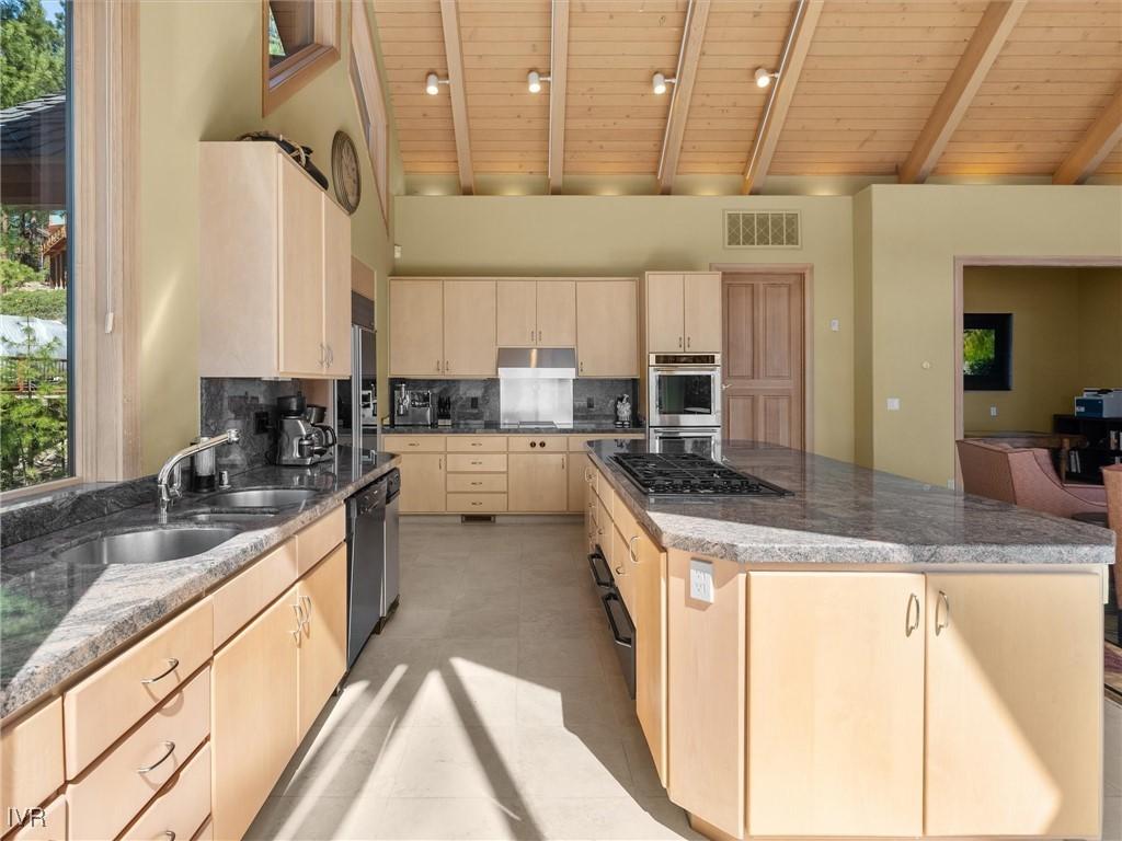Incline Village, Nevada, 89451, United States, 4 Bedrooms Bedrooms, ,6 BathroomsBathrooms,Residential,For Sale,1821584