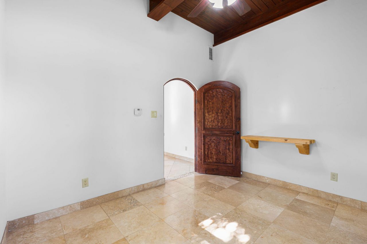 Albuquerque, New Mexico, 87106, United States, 4 Bedrooms Bedrooms, ,5 BathroomsBathrooms,Residential,For Sale,1896146