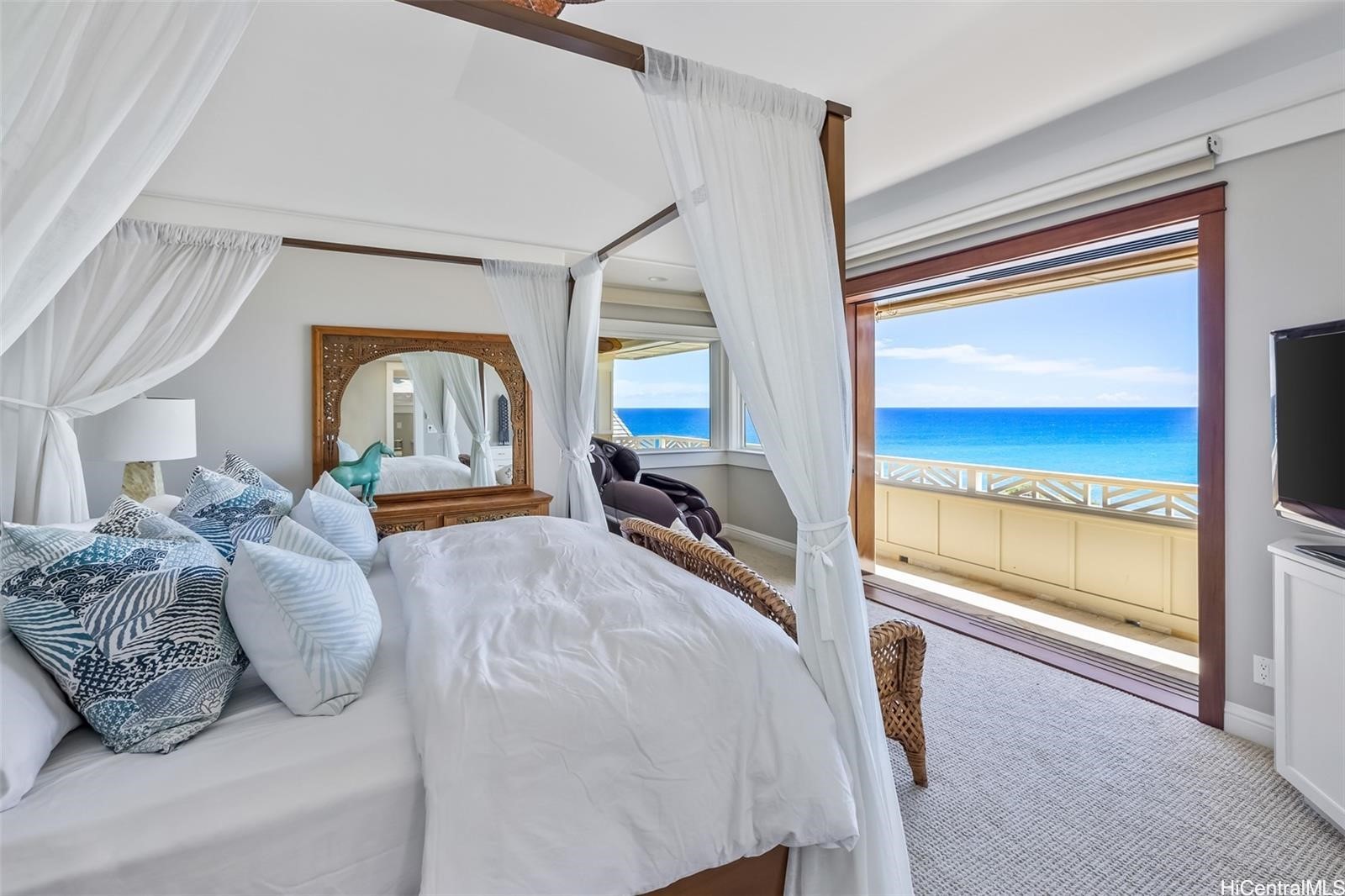 Honolulu, Hawaii, 96816, United States, 5 Bedrooms Bedrooms, ,6 BathroomsBathrooms,Residential,For Sale,1753214
