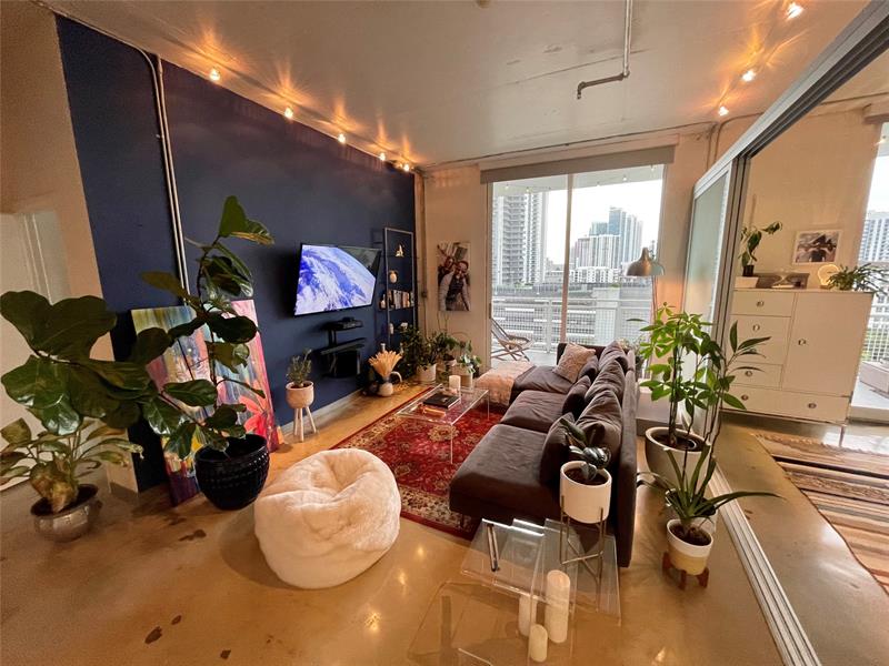 Miami, Florida, 33137, United States, 2 Bedrooms Bedrooms, ,2 BathroomsBathrooms,Residential,For Sale,1942065