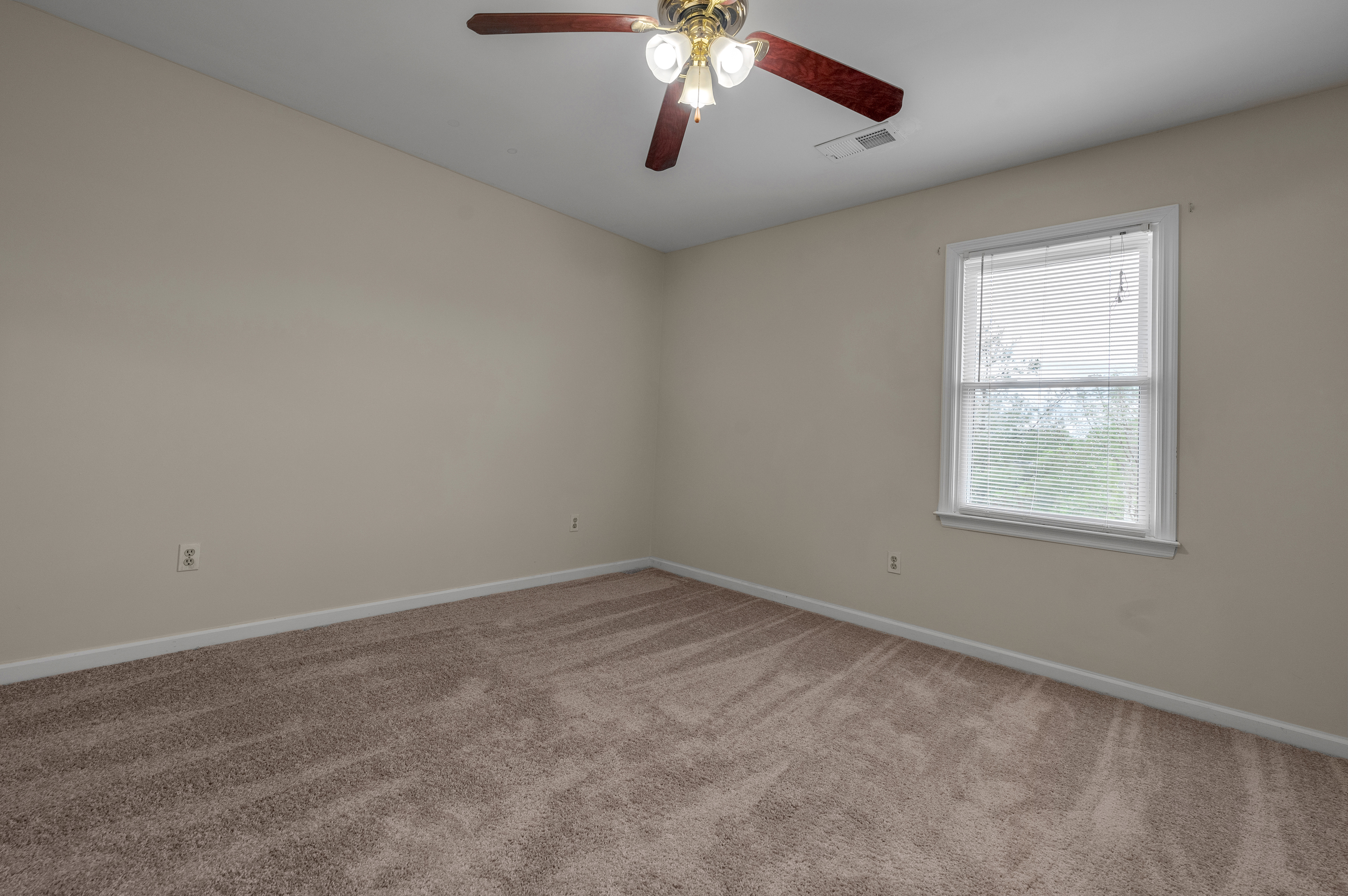  3809 Gillespies Glen - 物件實景