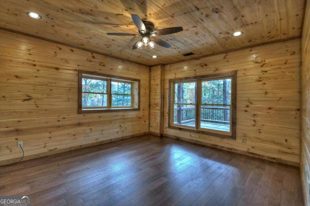 Mineral Bluff, Georgia, 30559, United States, 4 Bedrooms Bedrooms, ,5 BathroomsBathrooms,Residential,For Sale,1858939