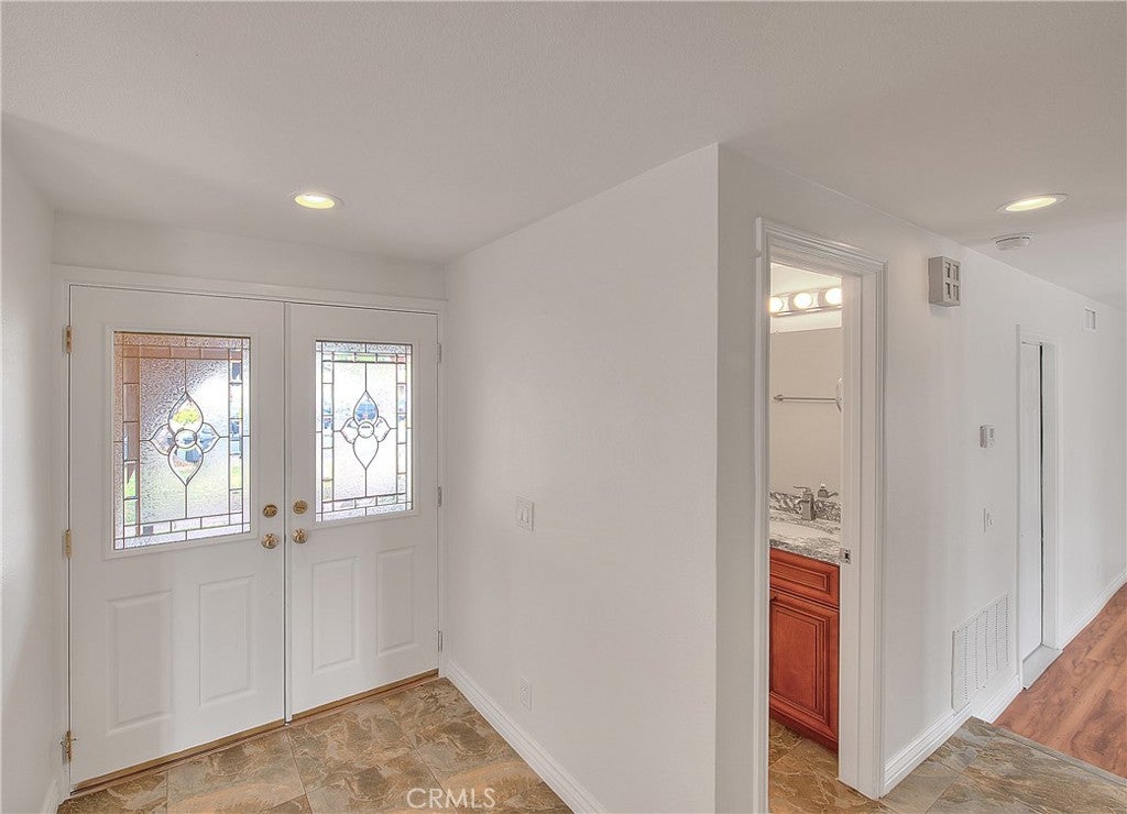 Ontario, California, 91764, United States, 4 Bedrooms Bedrooms, ,3 BathroomsBathrooms,Residential,For Sale,1992341