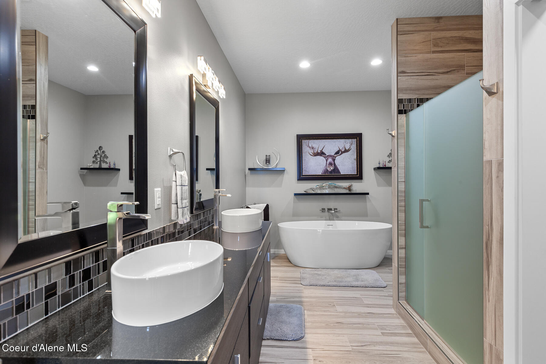 Coeur D'alene, Idaho, 83814, United States, 3 Bedrooms Bedrooms, ,Residential,For Sale,1942138