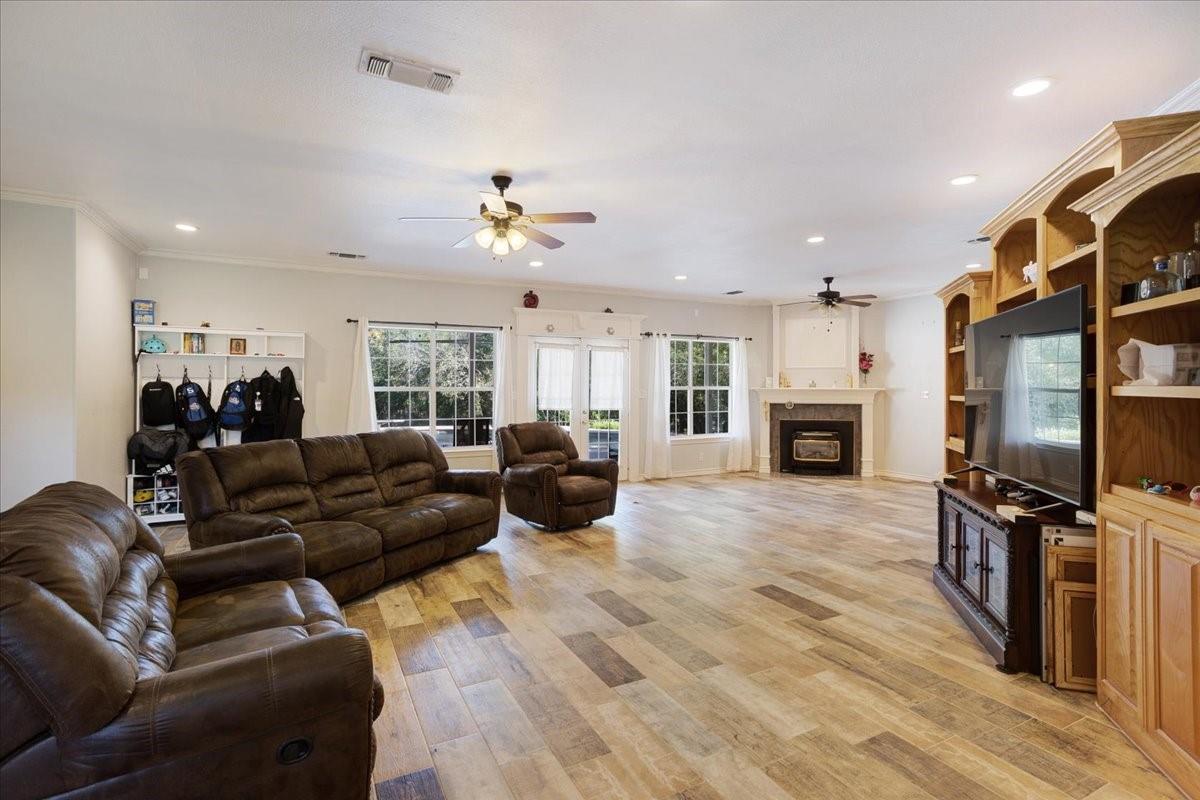 sherman, Texas, 75090, United States, 4 Bedrooms Bedrooms, ,3 BathroomsBathrooms,Residential,For Sale,1982703