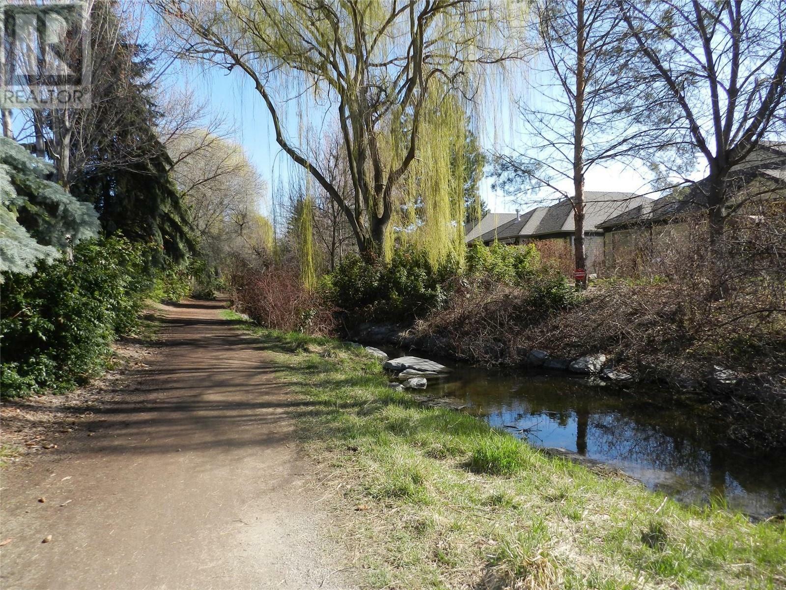 KELOWNA, British Columbia, V1V 1Z4, CA, 2 Bedrooms Bedrooms, ,2 BathroomsBathrooms,Residential,For Sale,1960931