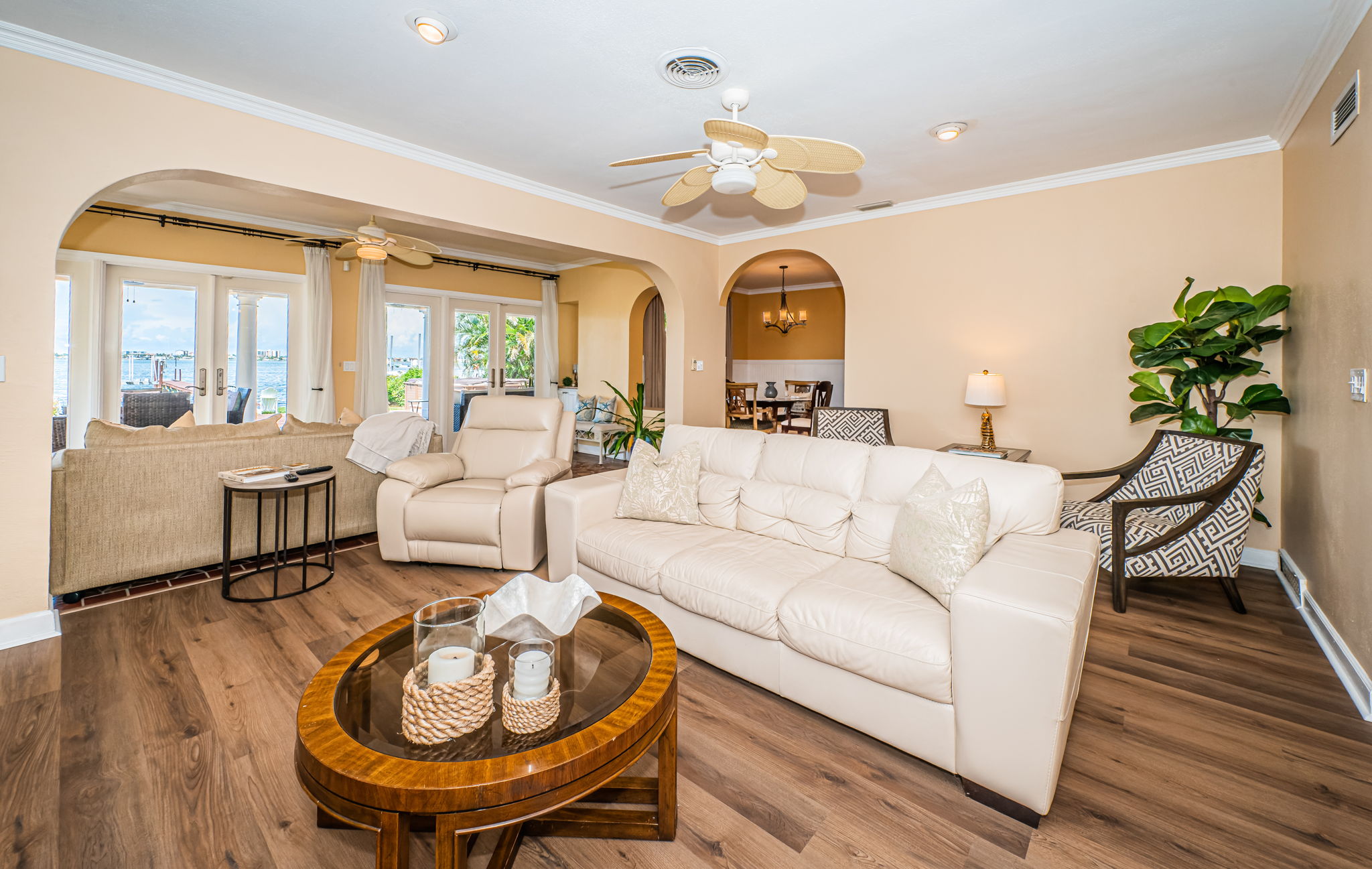 Clearwater, Florida, 33755, United States, 2 Bedrooms Bedrooms, ,2 BathroomsBathrooms,Residential,For Sale,1978253