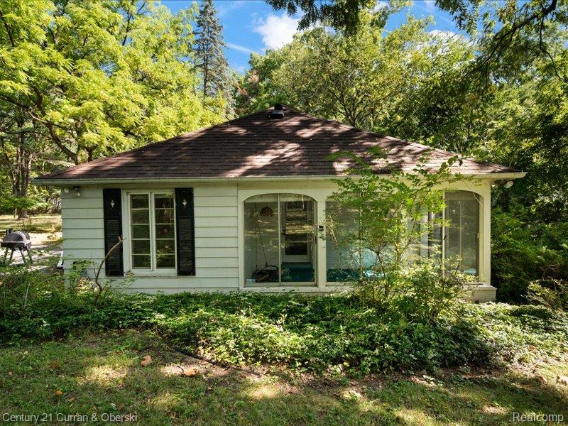 Inkster, Michigan, 48141, United States, 3 Bedrooms Bedrooms, ,3 BathroomsBathrooms,Residential,For Sale,1983266