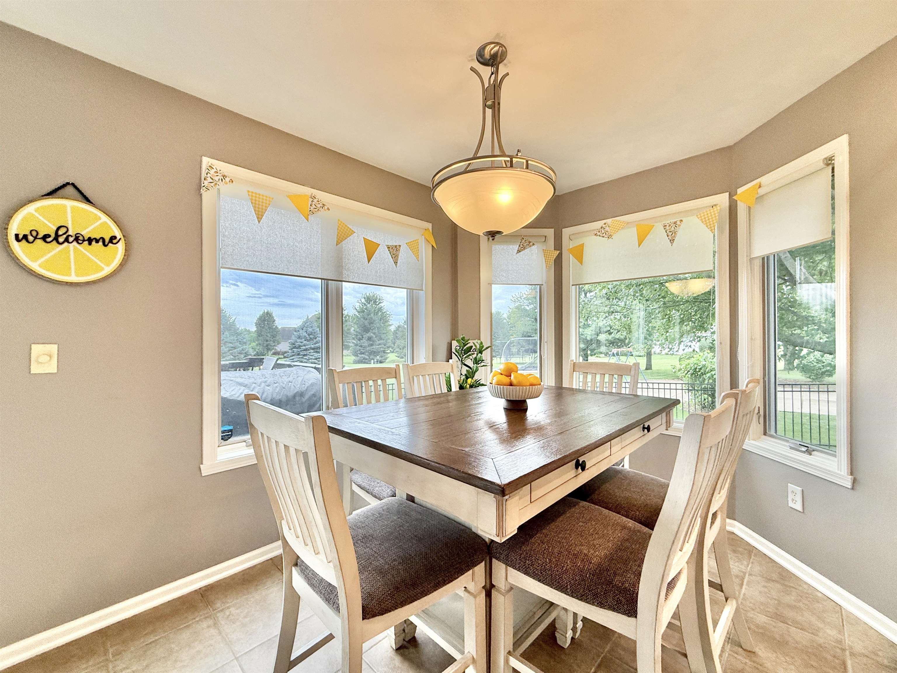 South Beloit, Illinois, 61080, United States, 4 Bedrooms Bedrooms, ,3 BathroomsBathrooms,Residential,For Sale,1984178