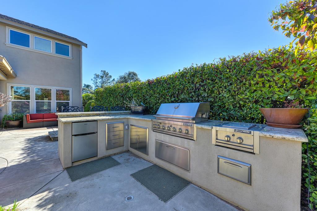 El Dorado Hills, California, 95762, United States, 4 Bedrooms Bedrooms, ,4 BathroomsBathrooms,Residential,For Sale,1988324