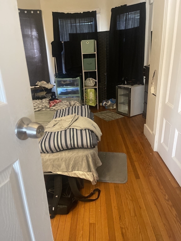 Marlborough, Massachusetts, 01752, United States, 6 Bedrooms Bedrooms, ,3 BathroomsBathrooms,Residential,For Sale,1976368