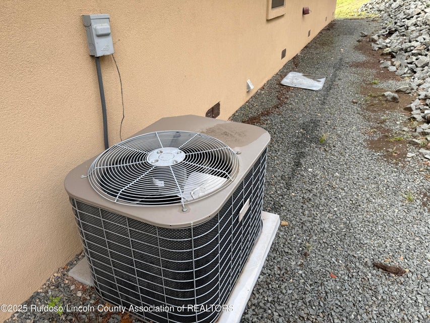 Ruidoso, New Mexico, 88345, United States, 3 Bedrooms Bedrooms, ,5 BathroomsBathrooms,Residential,For Sale,1979549