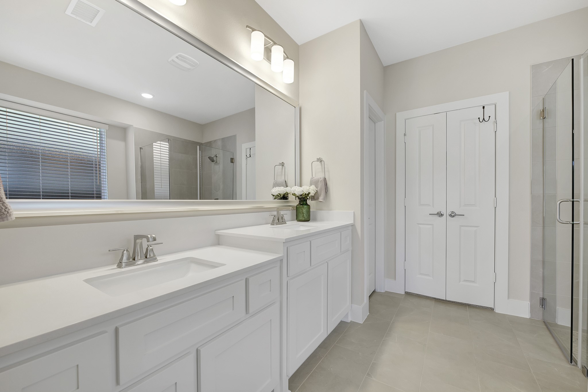 Mesquite, Texas, 75181, United States, 4 Bedrooms Bedrooms, ,3 BathroomsBathrooms,Residential,For Sale,1962301