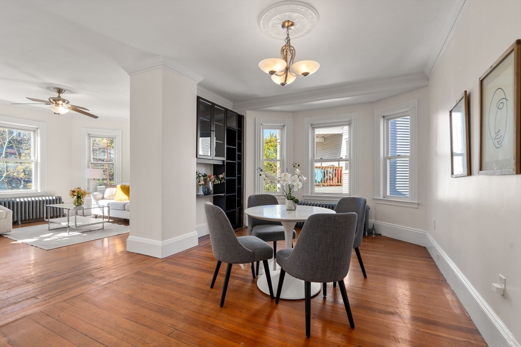 Brookline, Massachusetts, 02467, United States, 3 Bedrooms Bedrooms, ,2 BathroomsBathrooms,Residential,For Sale,1987827