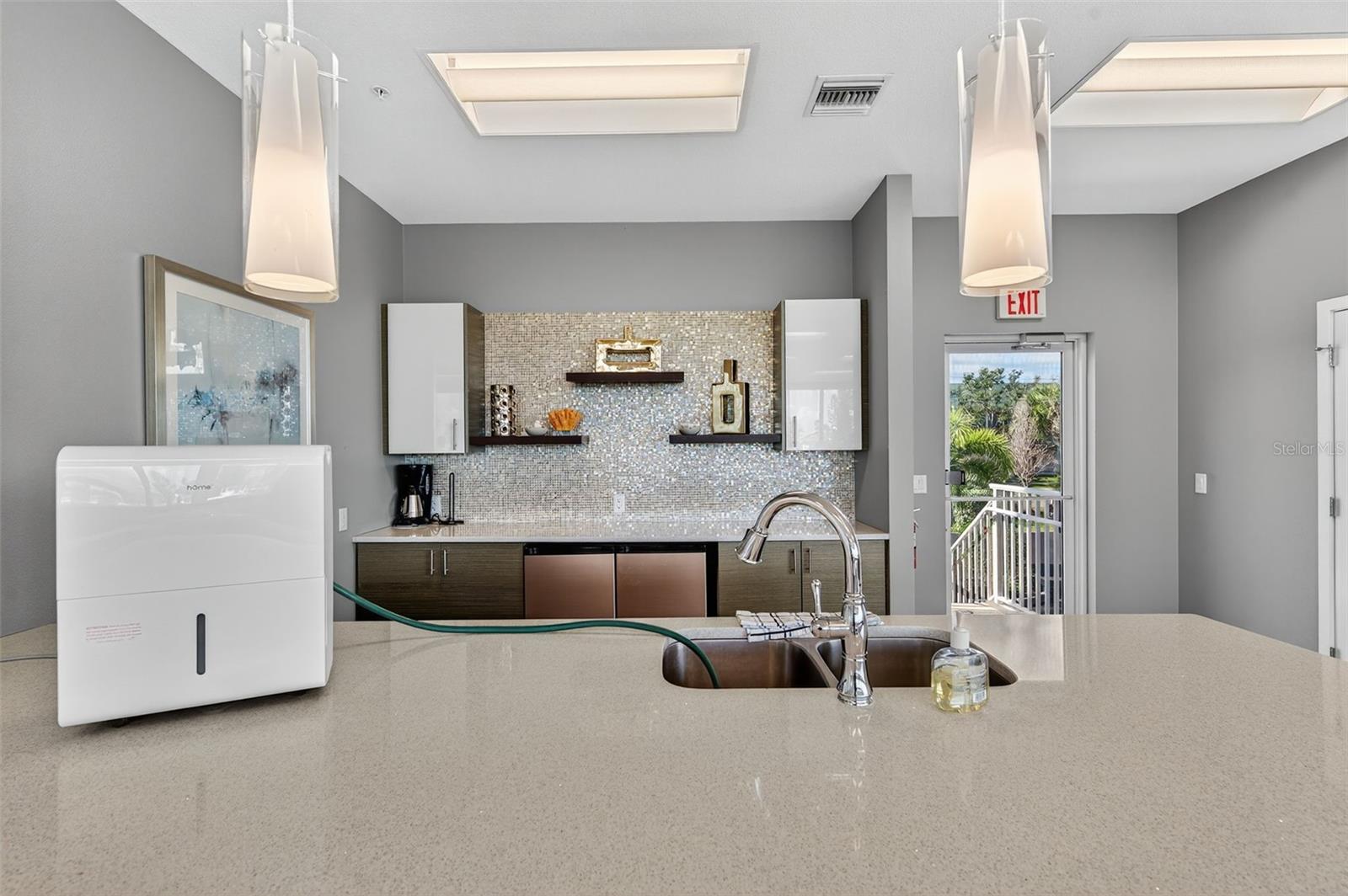 CLEARWATER BEACH, Florida, 33767, United States, 2 Bedrooms Bedrooms, ,2 BathroomsBathrooms,Residential,For Sale,1998949