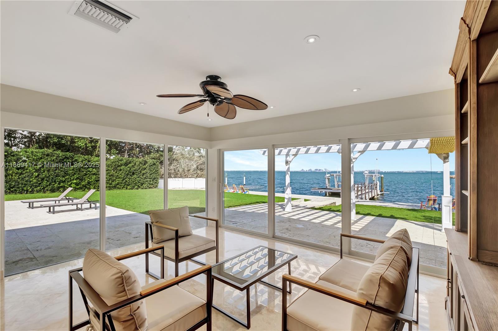 Key Biscayne, Florida, 33149, United States, 4 Bedrooms Bedrooms, ,4 BathroomsBathrooms,Residential,For Sale,1942123
