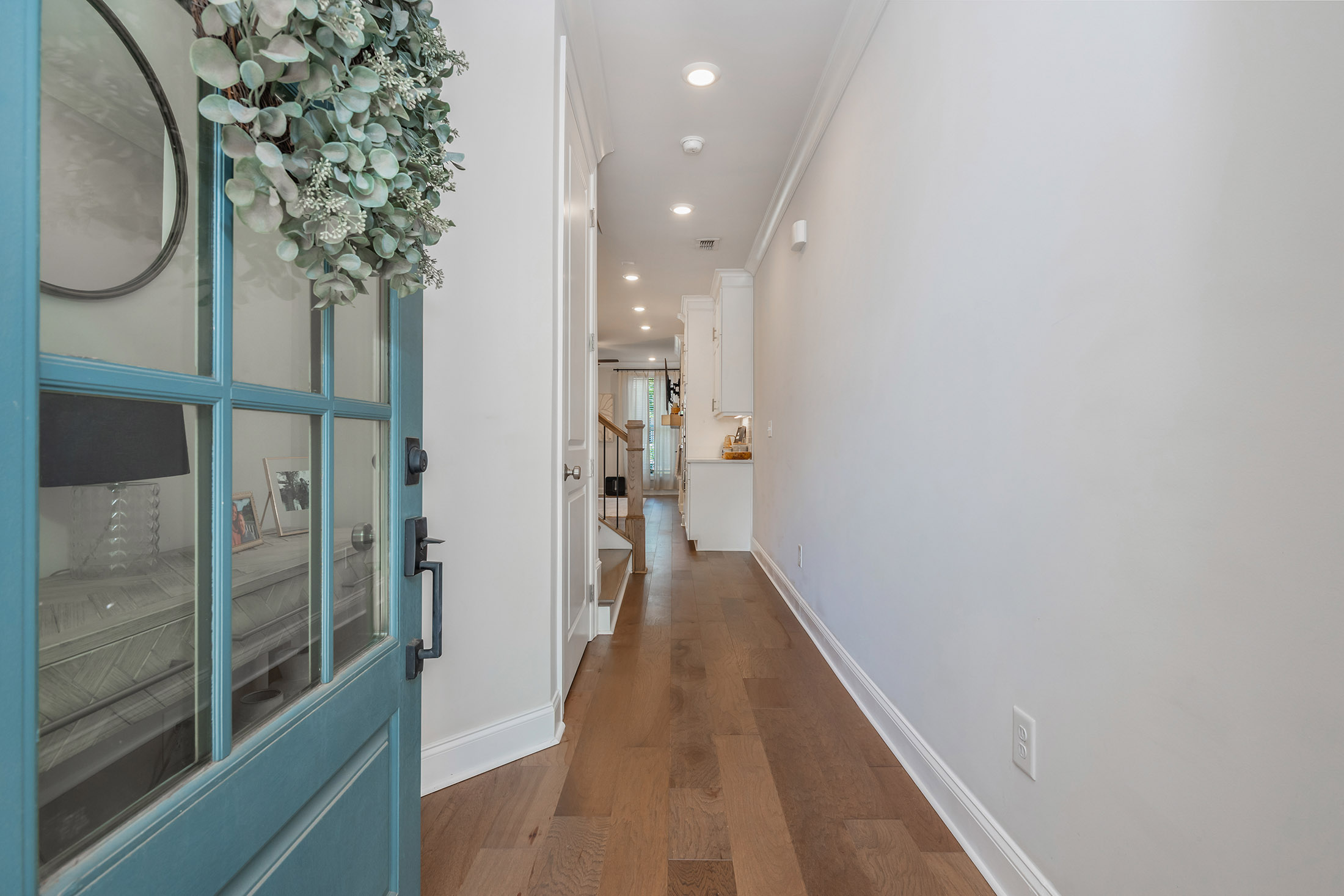  Welcome to Exceptional Townhome Living in Waterside Community - 物件實景