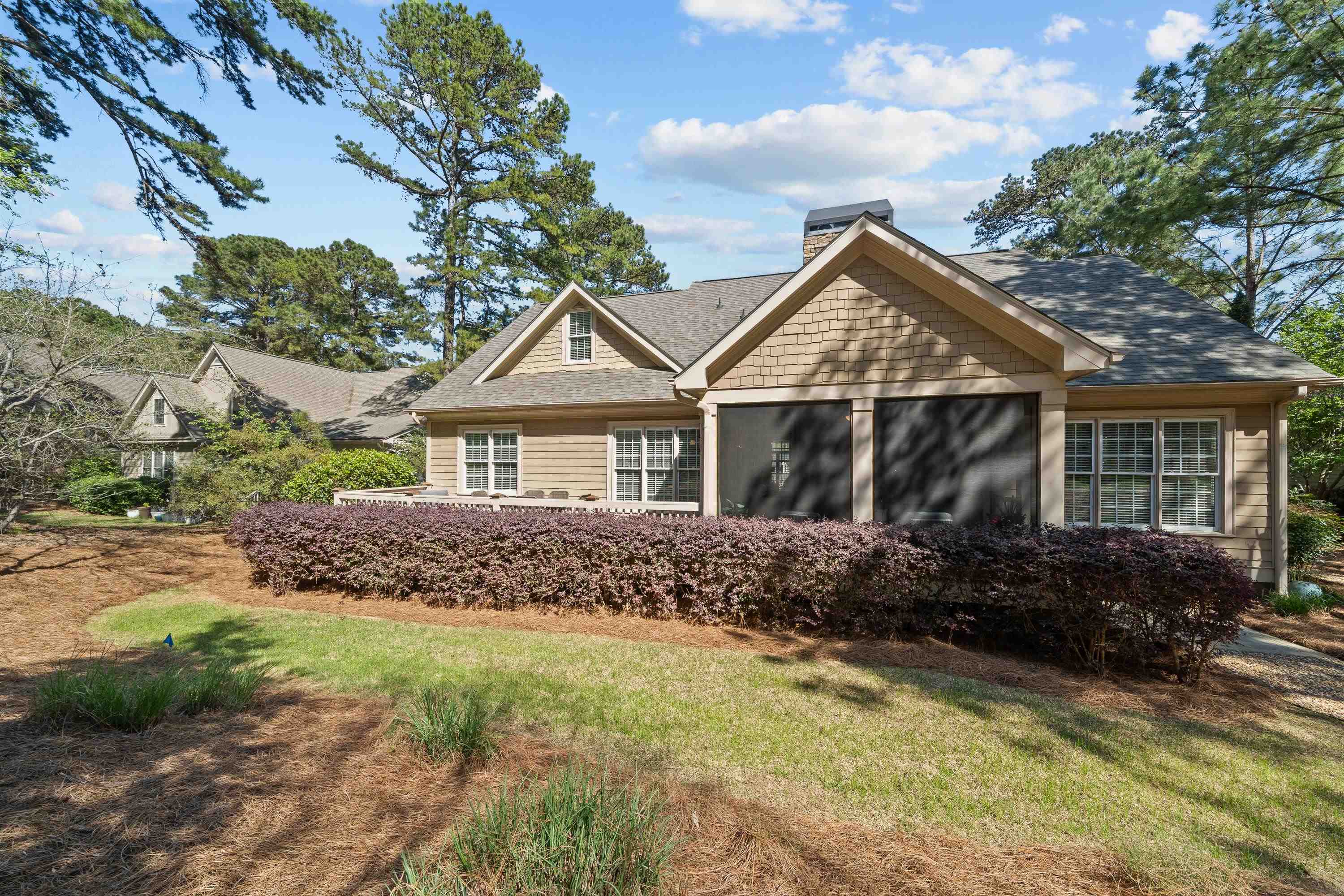 Eatonton, Georgia, 31024, United States, 3 Bedrooms Bedrooms, ,4 BathroomsBathrooms,Residential,For Sale,1885439