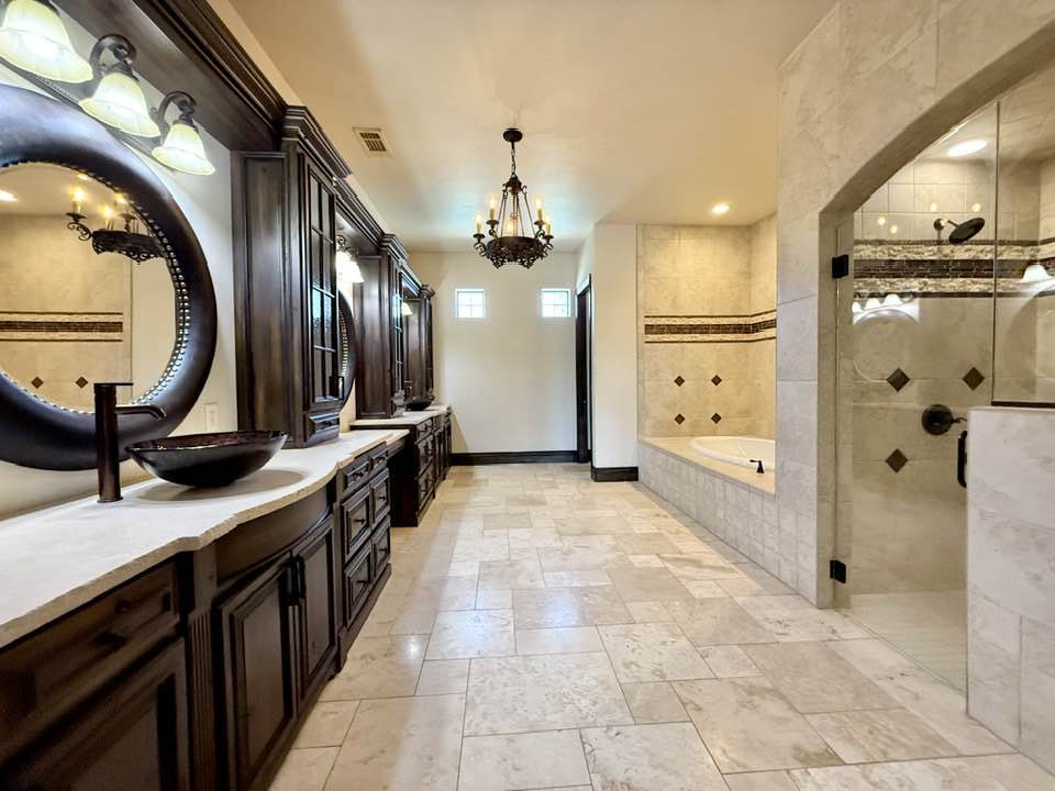 Carlsbad, New Mexico, 88220, United States, 4 Bedrooms Bedrooms, ,6 BathroomsBathrooms,Residential,For Sale,1974885