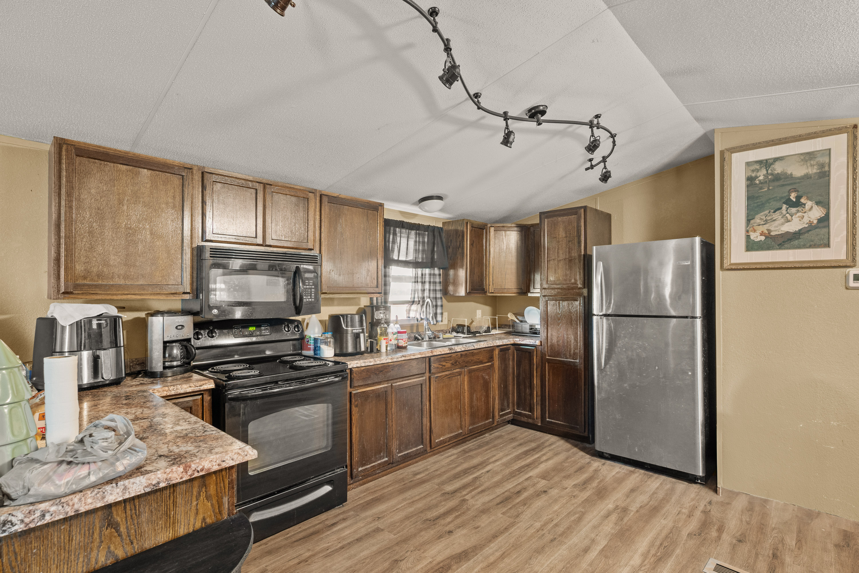 Caddo Mills, Texas, 75135, United States, 3 Bedrooms Bedrooms, ,3 BathroomsBathrooms,Residential,For Sale,1792511