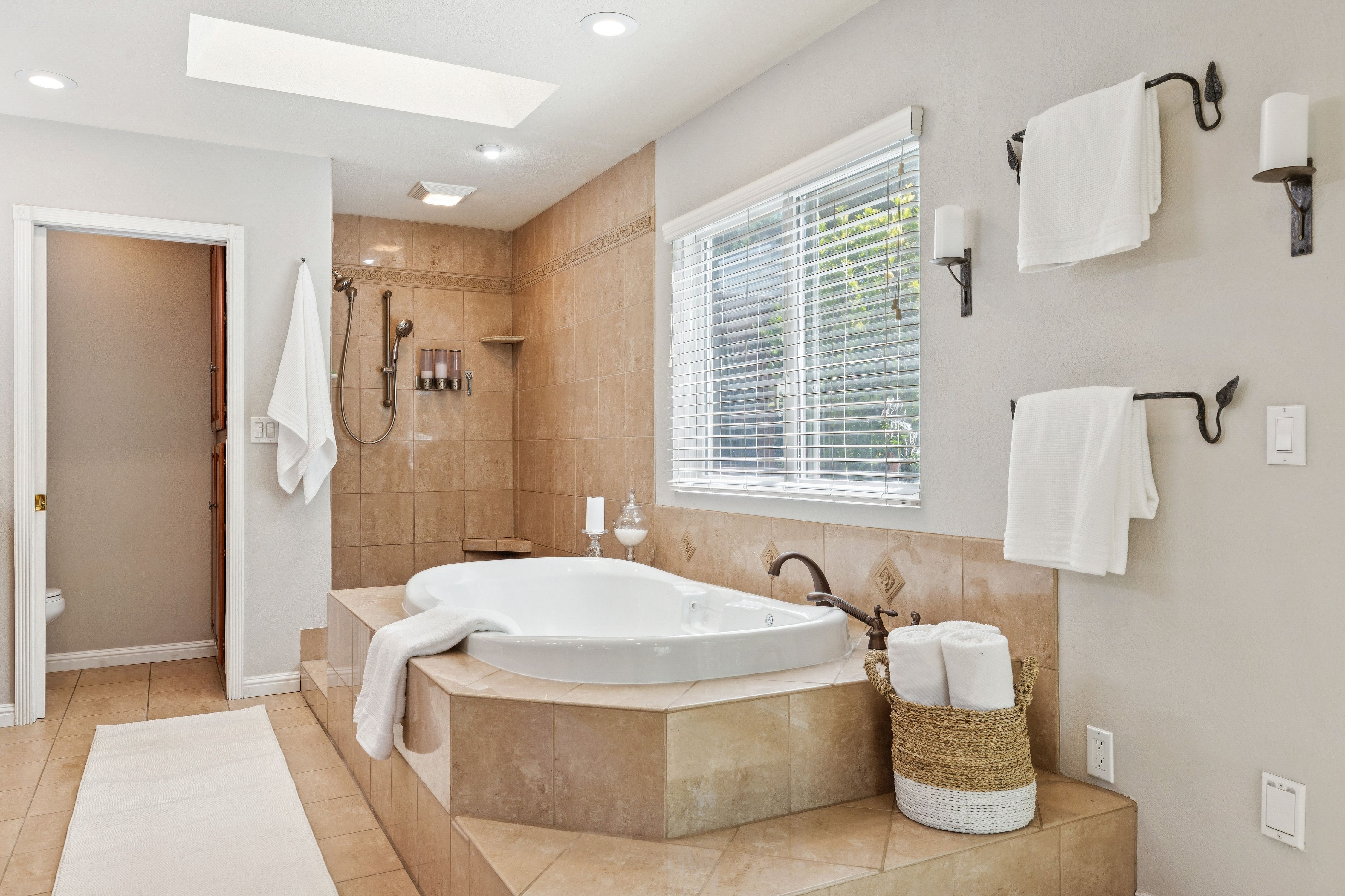  Charming Country Property - 物件實景