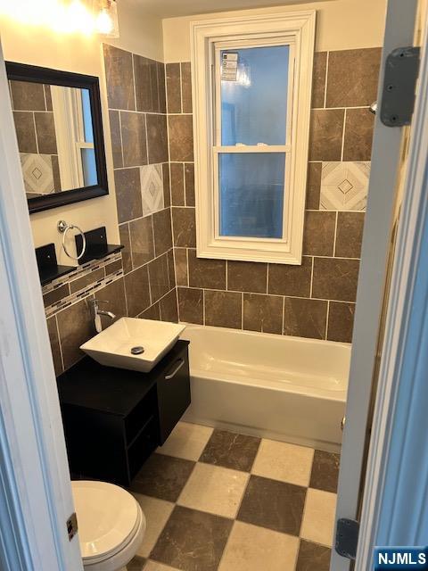 Irvington, New Jersey, 07111, United States, 7 Bedrooms Bedrooms, ,2 BathroomsBathrooms,Residential,For Sale,1900975