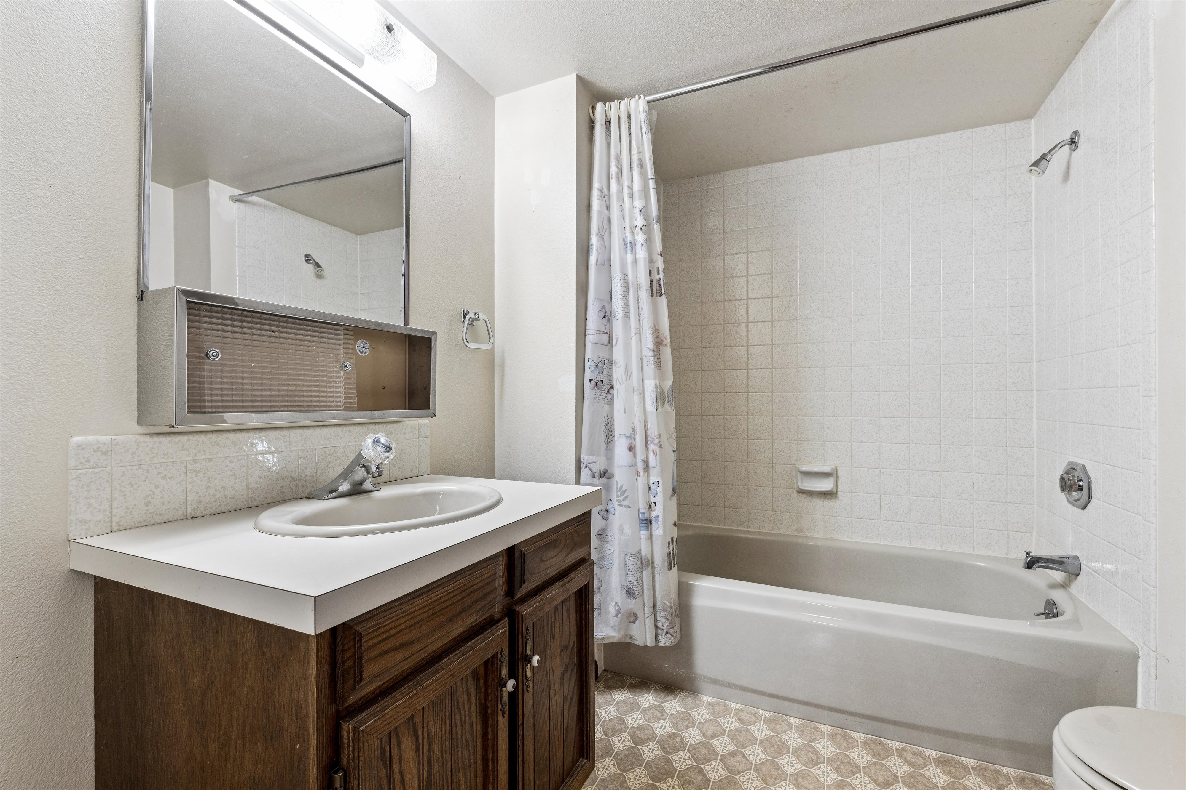  Rare Loveland 3 Bed, 3 Bath Ranch With Full Finished Basement - 物件實景